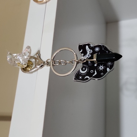 Cat head Keychain - Picture 2 of 4